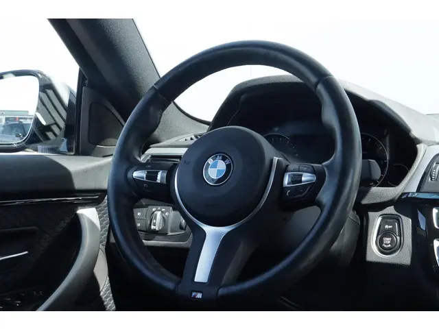 BMW 4 Serie Gran Coupé 418i High Executive 2021 Benzine 15
