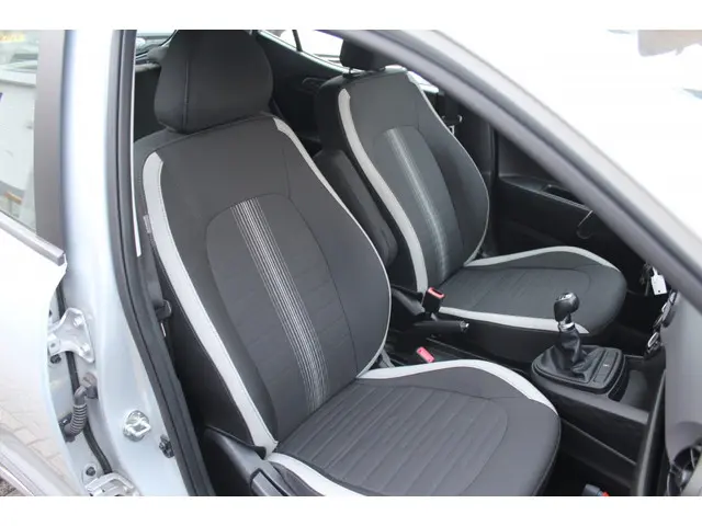 Hyundai i10 1.0 Comfort Carplay 2021 Benzine 13