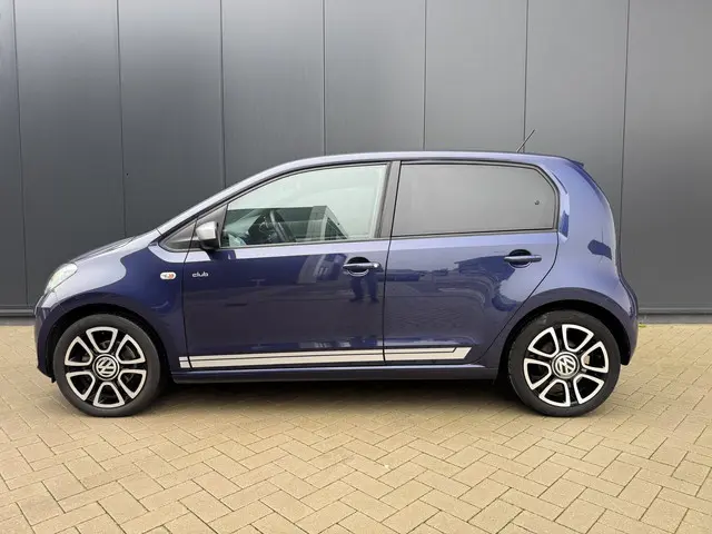 Volkswagen up! Club |5-deurs|NAVI|CRUISE|15” LM| 2015 Benzine 4