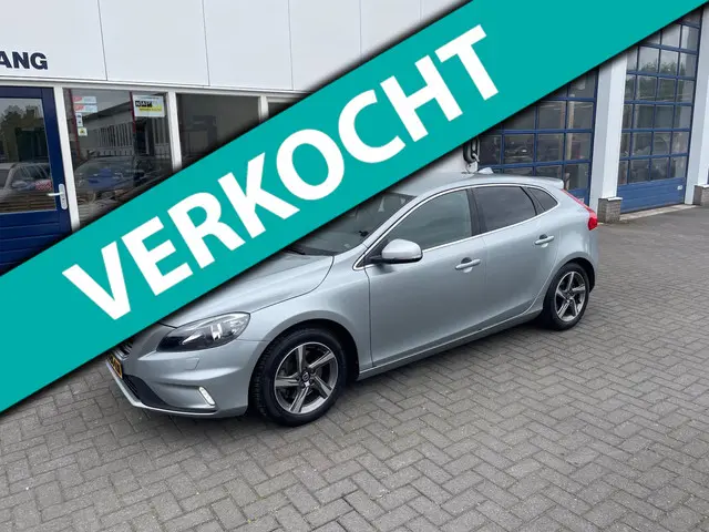 Volvo V40 2.0 T3 R-Design 2015 Benzine