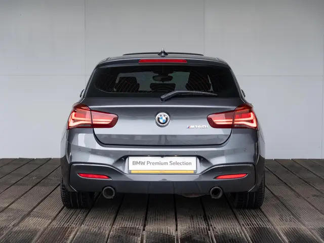 BMW 1 Serie M140i 2020 Benzine 8