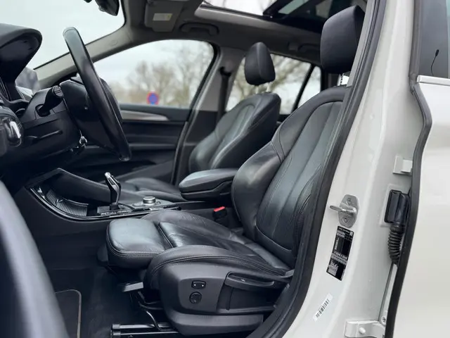 BMW X1 SDrive18i High Executive Vol Optie’s…….. 2020 Benzine 4