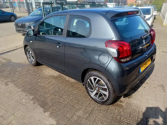 Peugeot 108 1.2 Puretech Allure 2015 Benzine 4
