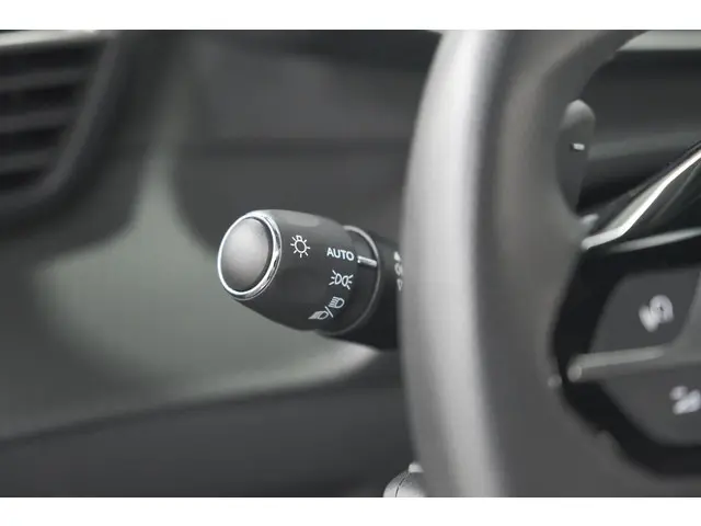 Peugeot 2008 PureTech 130 EAT8 GT 2024 Benzine 45