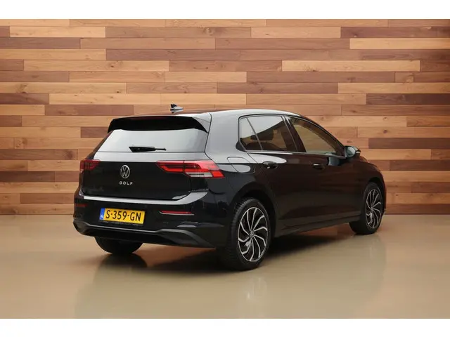 Volkswagen Golf 1.0 TSI Life 2023 Benzine 5