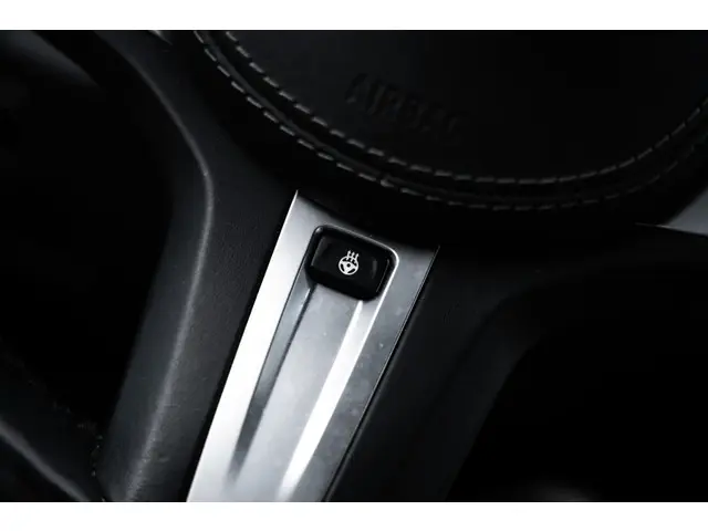 BMW X5 xDrive45e High Executive 2021 Hybride Benzine 30