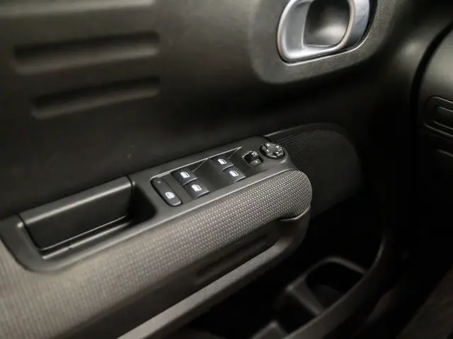 Citroën C3 Aircross 1.2 PureTech S&S Shine 2019 Benzine 23