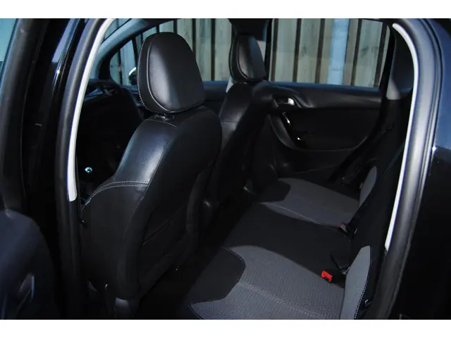 Citroën C3 1.2 VTi Collection 2014 Benzine 5