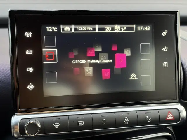 Citroën C4 Cactus 1.2 PureTech Shine 2015 Benzine 14