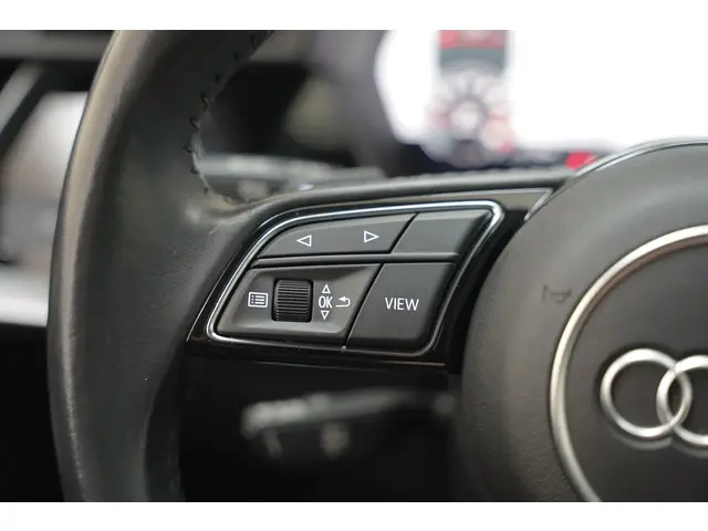 Audi A3 35TFSI S-Line[RS Velg Pano Leder] 2020 Benzine 16
