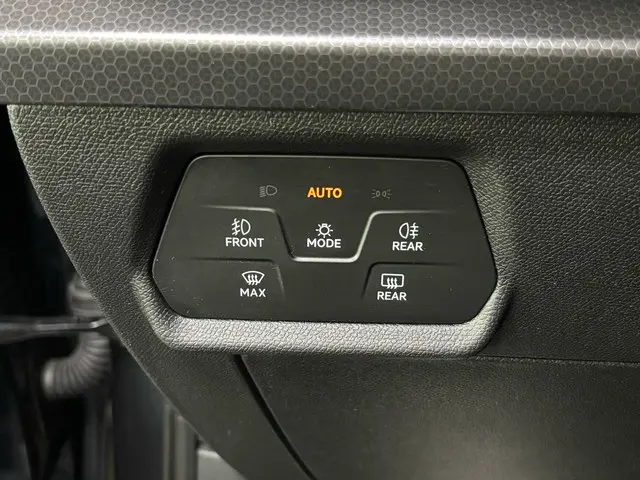 SEAT Leon 1.0 TSI Style Launch Edition 2020 Benzine 62