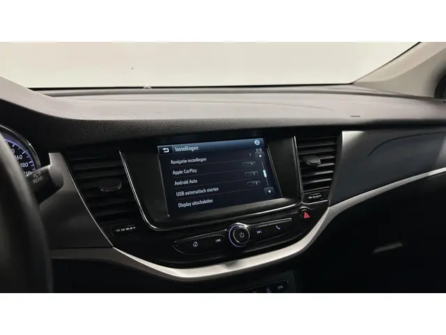 Opel Astra Sports Tourer 1.2 Blitz Edition 2020 Benzine 32