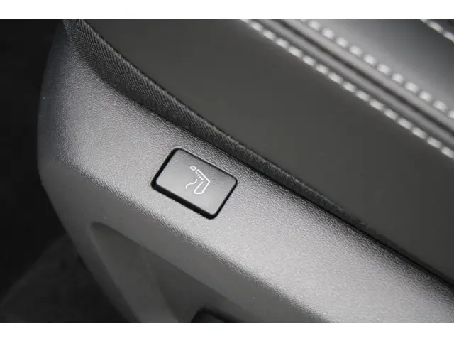 Nissan QASHQAI MHEV 158 Xtronic Tekna Plus 2025 Benzine 42