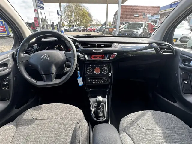 Citroën C3 1.2 PureTech Collection 2015 Benzine 21