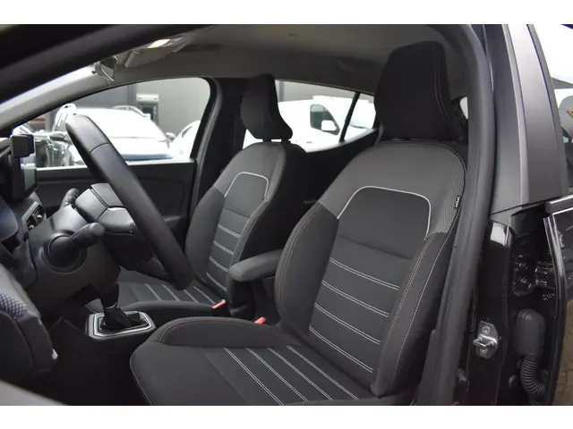 Dacia Sandero Stepway TCe 90 Comfort 2023 Benzine 12