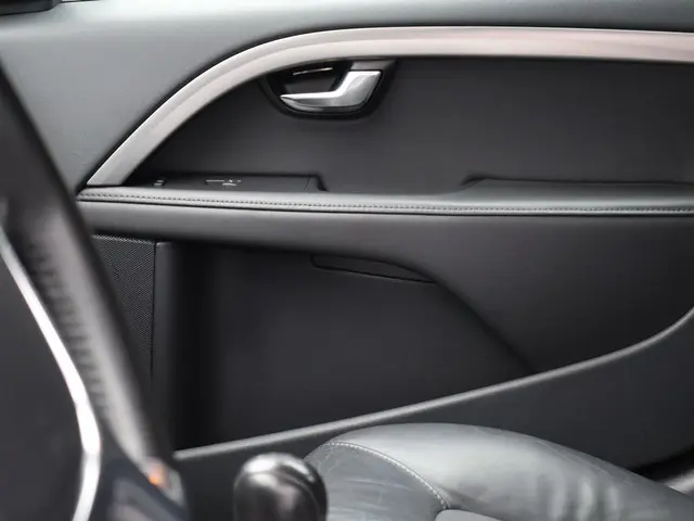 Volvo V70 T4 Nordic+ 2014 Benzine 18