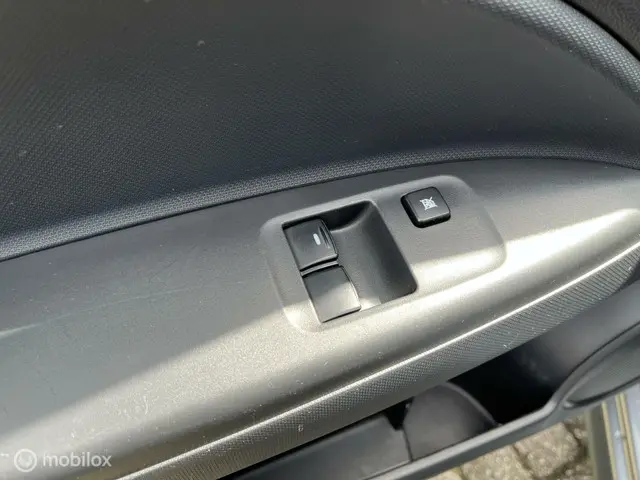Mitsubishi Space Star 1.0 Cool+ 2020 Benzine 8