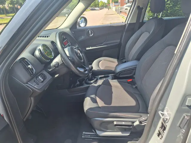 MINI Countryman Mini 1.5 One 2018 Benzine 11