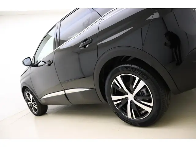 Peugeot 3008 1.2 Hybrid 136 GT 2024 Hybride Benzine 17