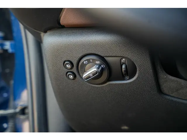 MINI Cooper Mini 1.5 D Chili 2014 Diesel 21