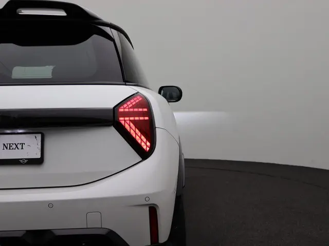MINI 3-Deurs Cooper 2025 Benzine 22