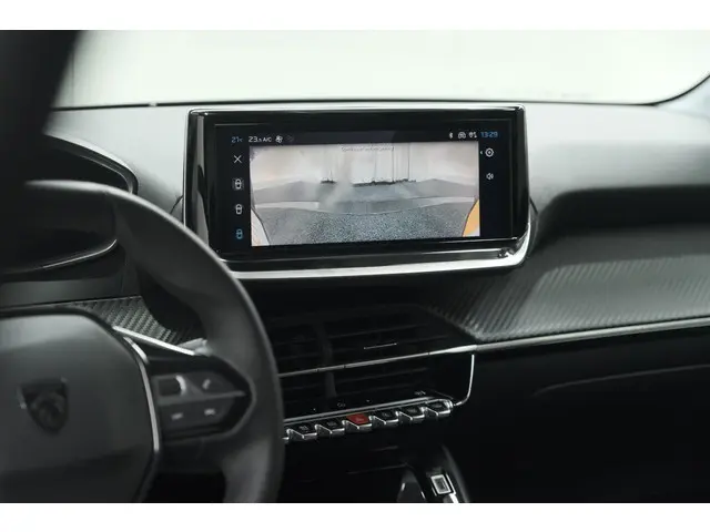 Peugeot 208 PureTech 100 Allure 2024 Benzine 19