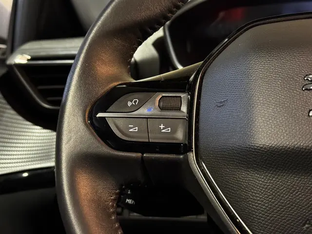 Peugeot 208 1.2 PureTech Active Pack 2022 Benzine 20