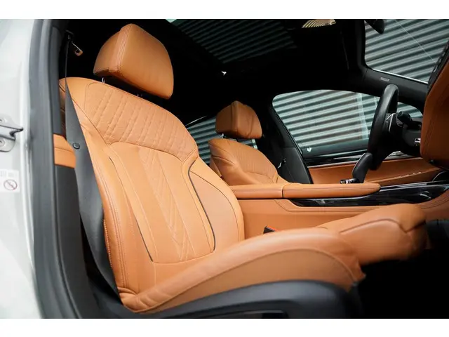 BMW 7 Serie 745e High Executive 2019 Hybride Benzine 17