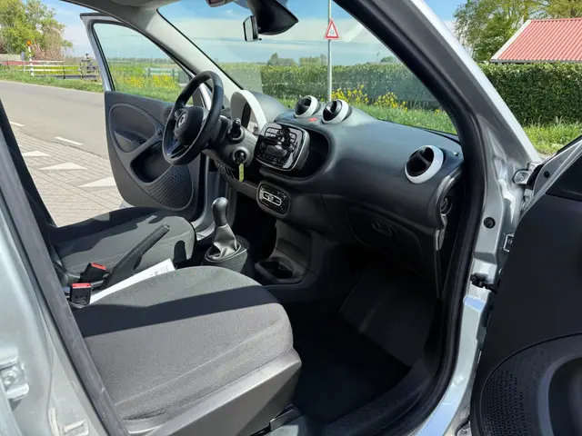 Smart Forfour 1.0 Pure 2018 Benzine 11