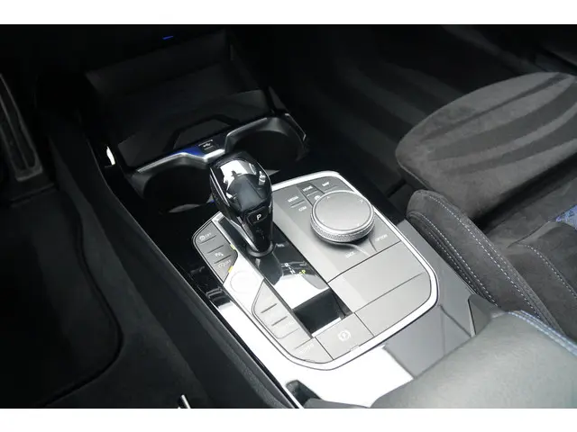 BMW 1 Serie 118i 2020 Benzine 34