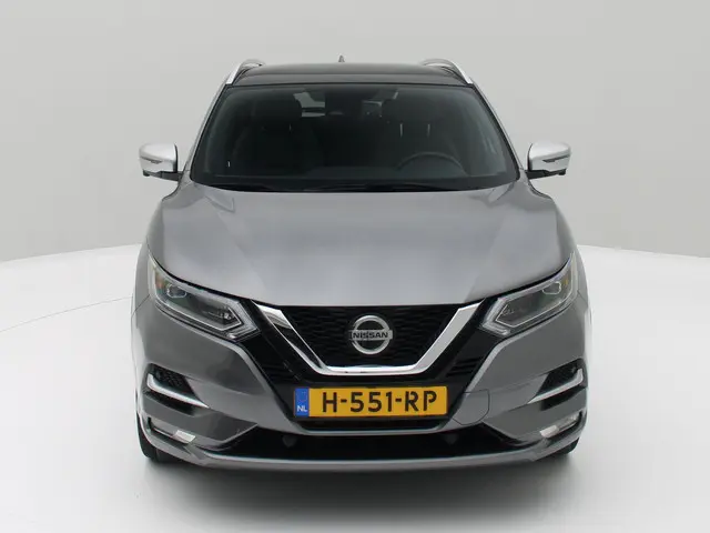 Nissan QASHQAI 1.3 DIG-T Tekna + Panorama LUXE.! 2020 Benzine 9