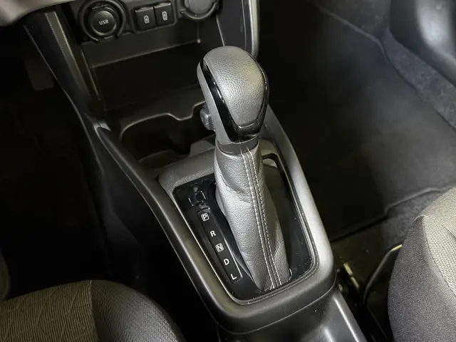 Suzuki Swift 1.2 Select Smart Hybrid 2024 Benzine 19