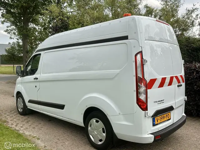 Ford Transit Custom 320 2.0 TDCI L2H2 Trend 2018 Diesel 7