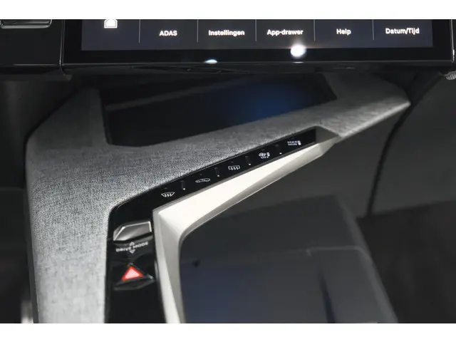 Peugeot 3008 1.2 Hybrid 136 GT 2025 Hybride Benzine 49