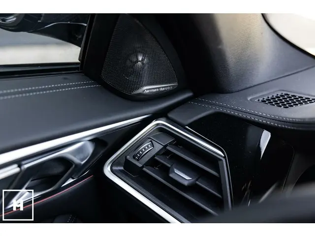 BMW M4 4-serie Coupé xDrive Competition 2021 Benzine 35