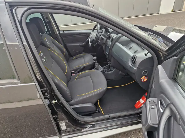 Dacia Duster 1.2 TCe 4x2 Prestige 2015 Benzine 10
