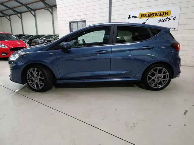 Ford Fiesta 1.0 EcoBoost Hybrid ST-Line X 2023 Benzine 6