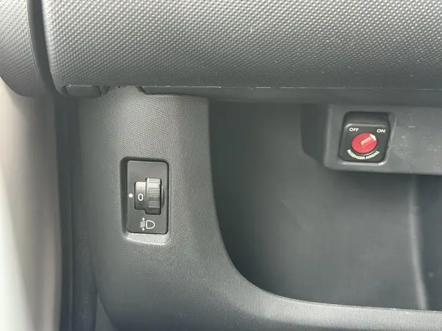 Toyota Aygo 1.0 VVT-i Access 2012 Benzine 12