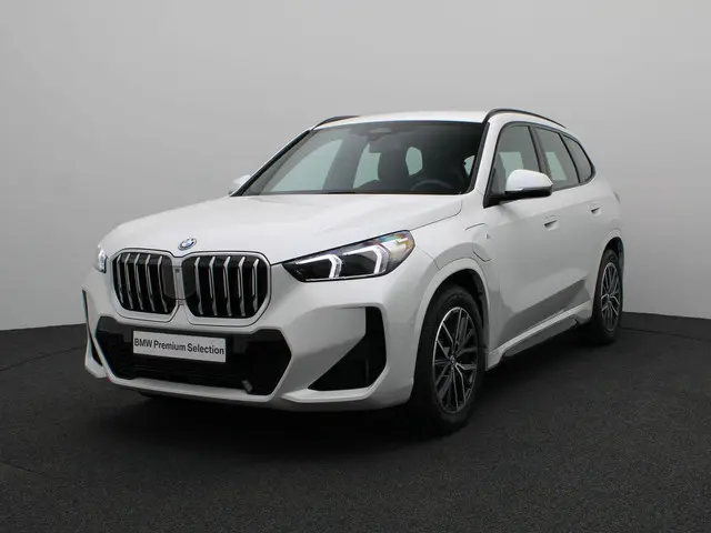 BMW X1 xDrive30e 2024 Hybride Benzine 29