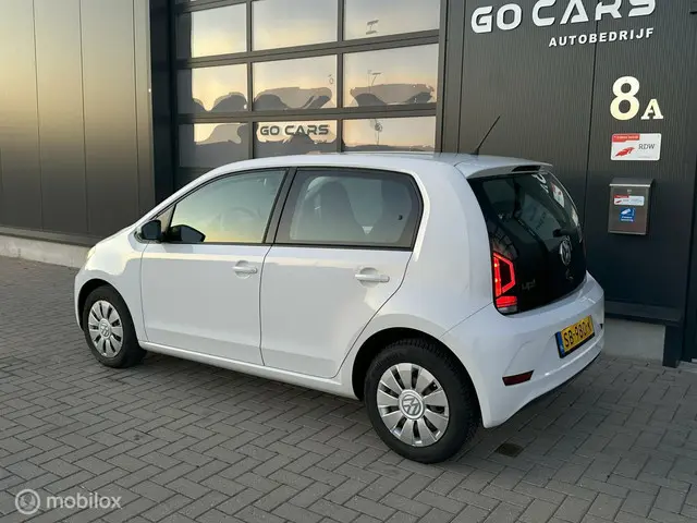 Volkswagen up! 1.0 BMT move up! 2018 Benzine 6