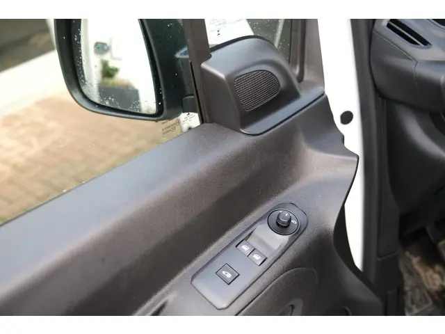 Citroën Berlingo Van BlueHDi 75 2021 Diesel 26