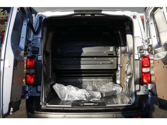 Toyota ProAce Worker 2.0 D-4D Challenger 2024 Diesel 5