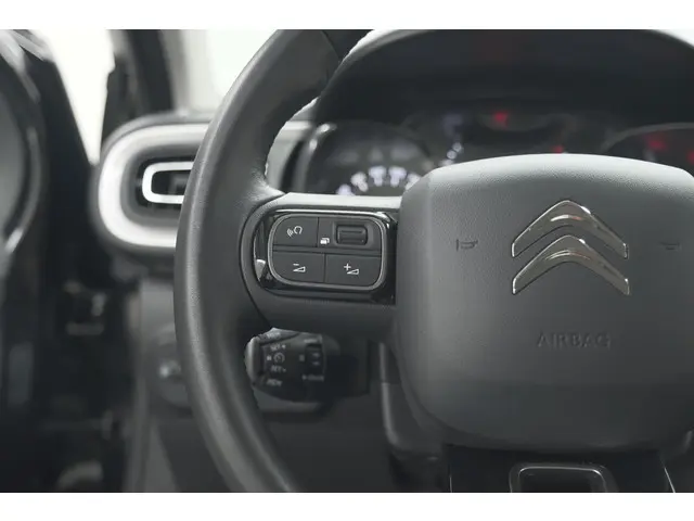 Citroën C3 PureTech 110 EAT6 Shine 2020 Benzine 32