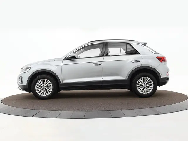 Volkswagen T-Roc 1.0TSI/110PK Life Business 2023 Benzine 25