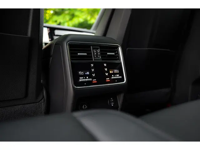 Porsche Cayenne Coupé 3.0 Platinum Edition 2022 Benzine 10