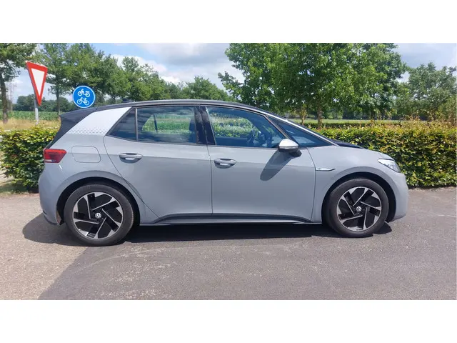 Volkswagen ID.3 First 58 kWh 2020 Elektrisch 14
