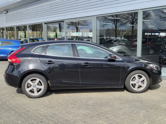 Volvo V40 2.0 D2 Momentum Business 2015 Diesel 7