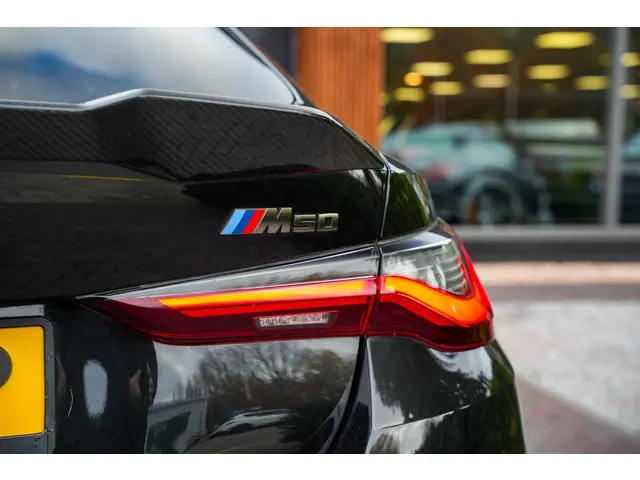 BMW i4 M50 High Executive 84 kWh 2022 Elektrisch 34