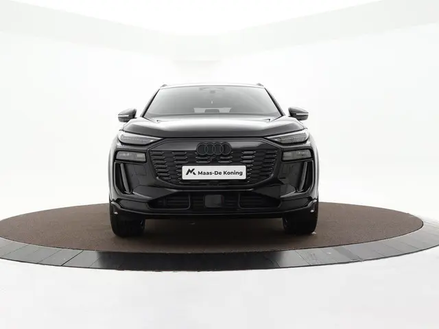 Audi Q6 e-tron S edition 252 PK 2025 Elektrisch 23