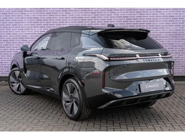 Lynk & Co 08 1.5 More 2026 Hybride Benzine 25